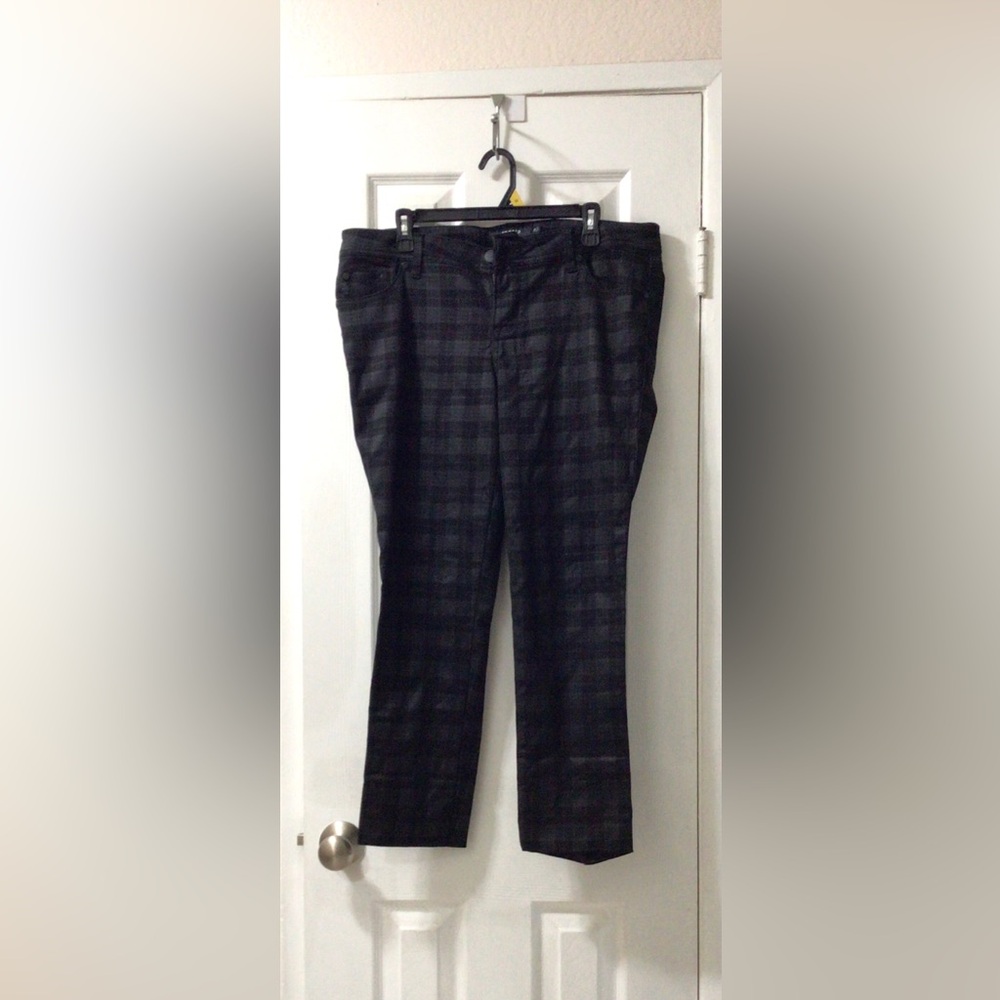 Torrid Women’s Size 14 Dark Plaid Denim Jeans
